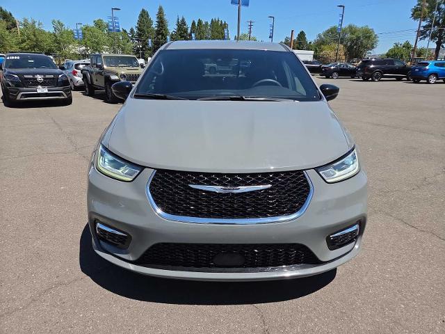 2025 Chrysler Pacifica - $24,735