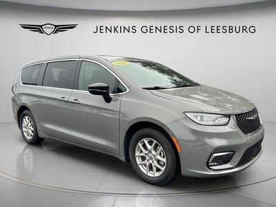 2025 Chrysler Pacifica Select 4DR Mini-Van