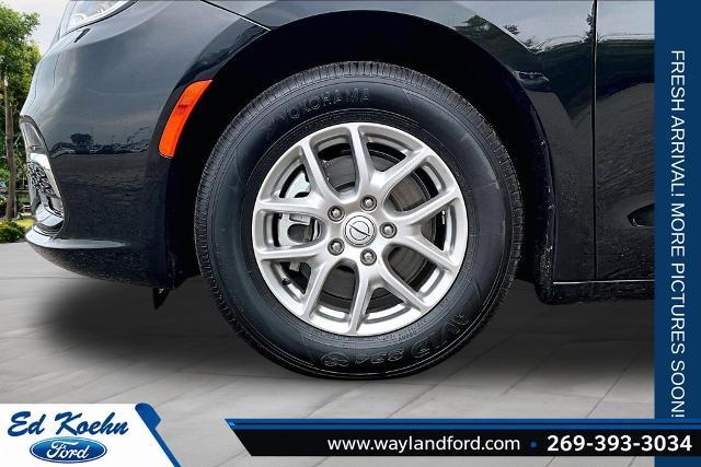 2026 Chrysler Pacifica - $27,054