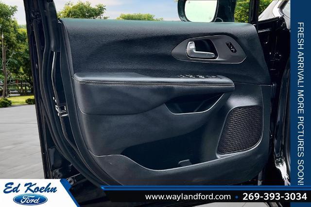 2026 Chrysler Pacifica - $27,054