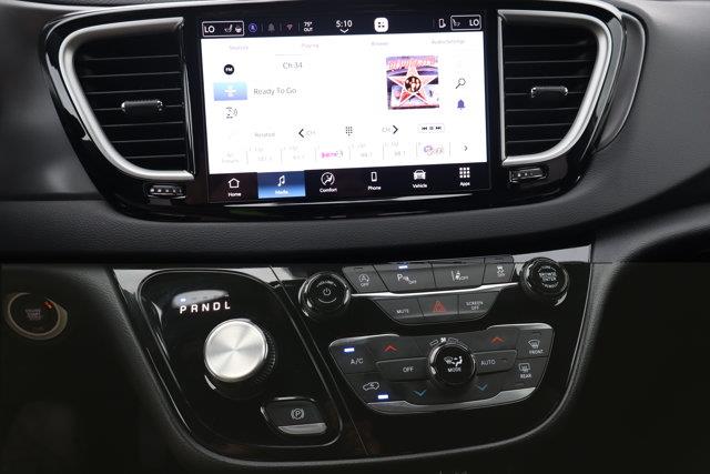 2026 Chrysler Pacifica - $32,990
