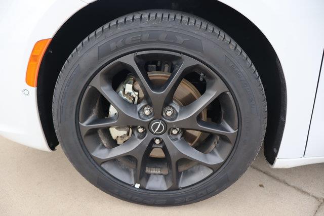 2026 Chrysler Pacifica - $32,990