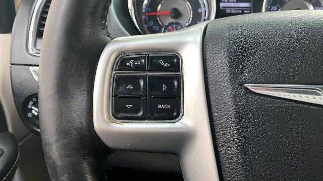 2016 Chrysler Town and Country Touring