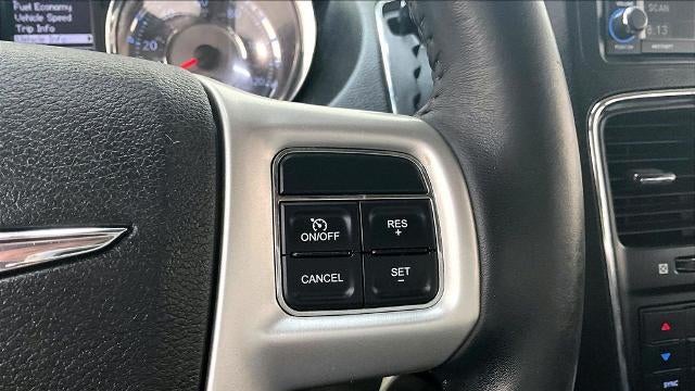 2016 Chrysler Town and Country Touring