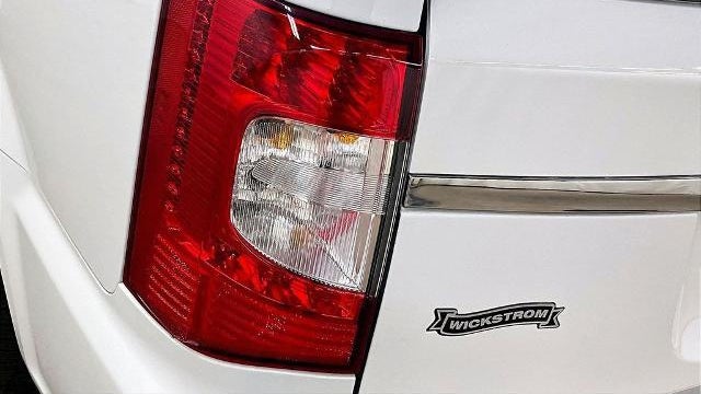 2016 Chrysler Town and Country Touring