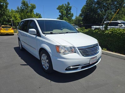 2016 Chrysler Town And Country Touring 4DR Mini-Van