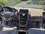 2016 Town and Country Thumbnail 13
