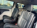 2016 Town and Country Thumbnail 23