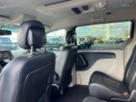 2016 Town and Country Thumbnail 27
