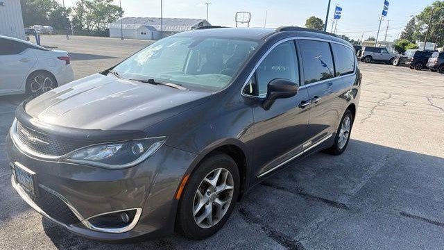 Preowned 2017 Chrysler Pacifica Touring-L for Sale