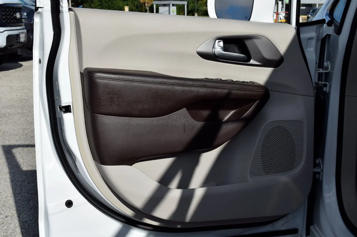 2019 Chrysler Pacifica - $14,725