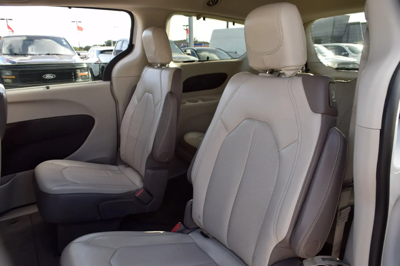 2019 Chrysler Pacifica - $14,725