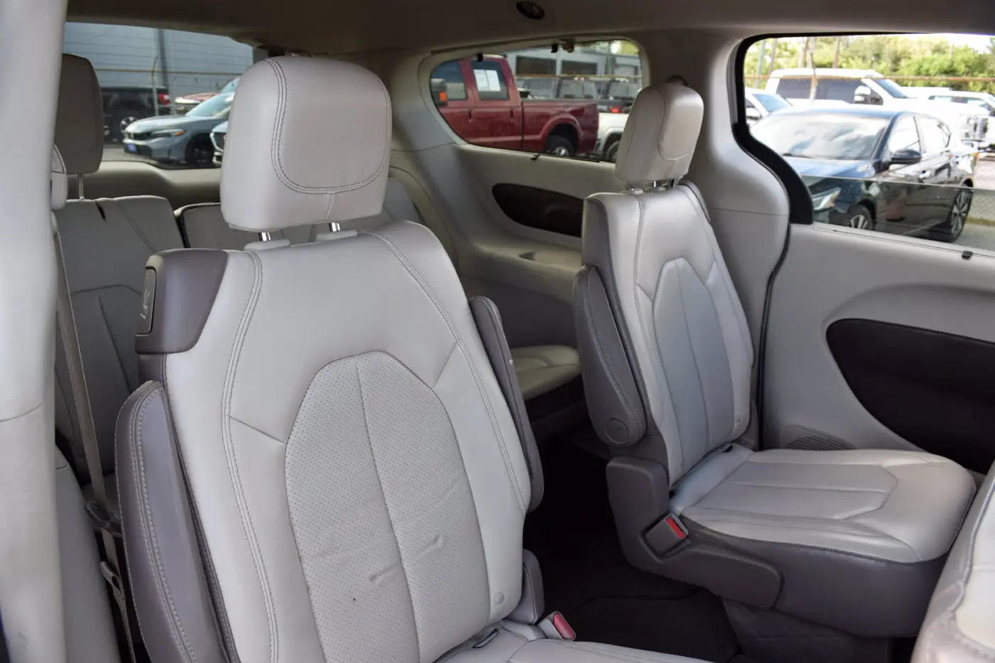 2019 Chrysler Pacifica - $14,725