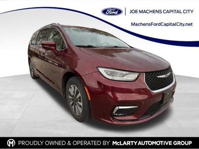 Photo of a 2021 Chrysler Pacifica Touring L 4DR Mini-Van for sale