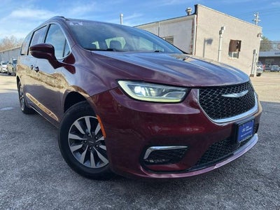 Photo of a 2021 Chrysler Pacifica Touring L 4DR Mini-Van for sale