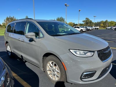 2022 Chrysler Pacifica Touring L 4DR Mini-Van
