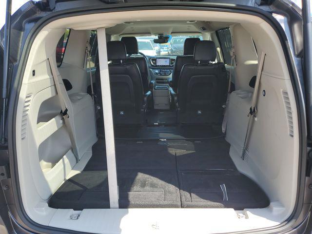 2022 Chrysler Pacifica - $14,549