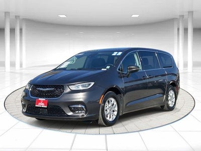 Photo of a 2023 Chrysler Pacifica Touring L 4DR Mini-Van for sale