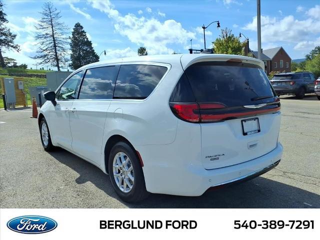 2023 Chrysler Pacifica - $19,977