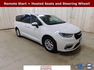 Photo of a 2023 Chrysler Pacifica Touring L 4DR Mini-Van for sale