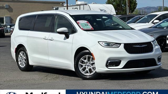 Preowned 2023 Chrysler Pacifica Touring L for Sale