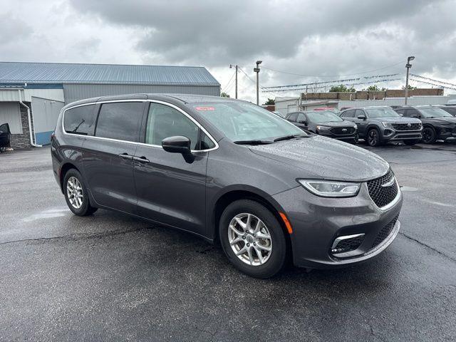2023 Chrysler Pacifica - $20,999