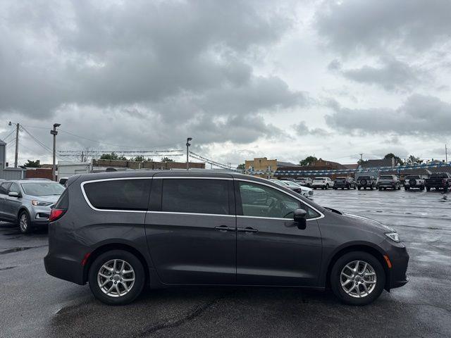 2023 Chrysler Pacifica - $20,999