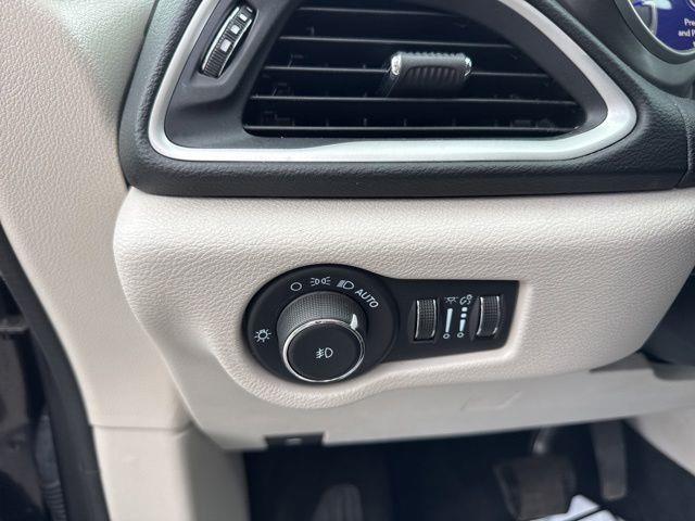 2023 Chrysler Pacifica - $20,999