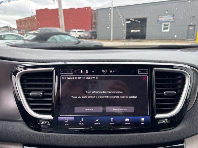 2023 Chrysler Pacifica - $20,999