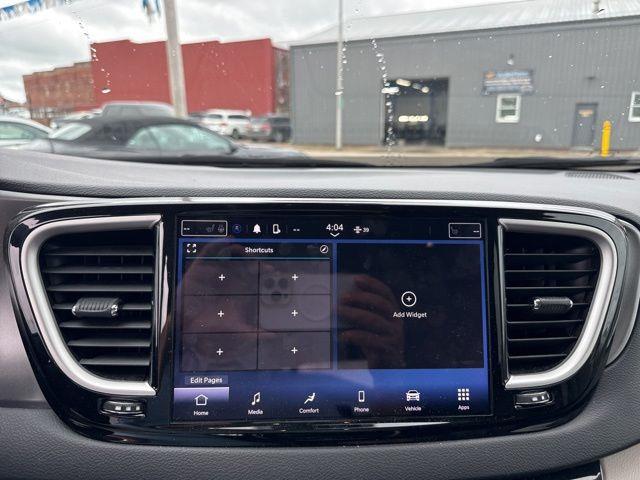 2023 Chrysler Pacifica - $20,999