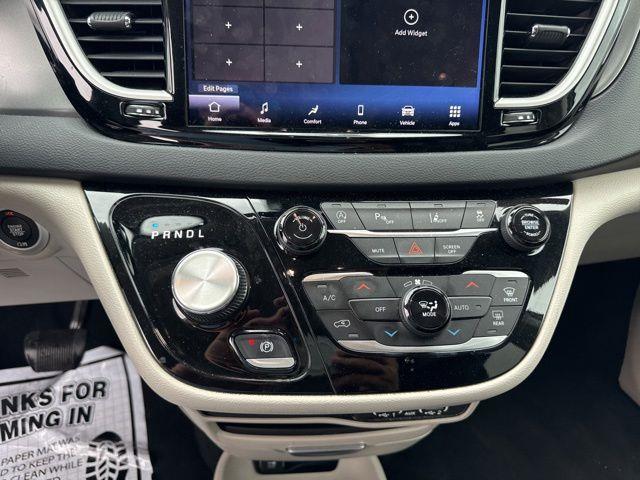 2023 Chrysler Pacifica - $20,999