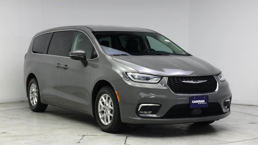 Preowned 2023 Chrysler Pacifica Touring L for Sale