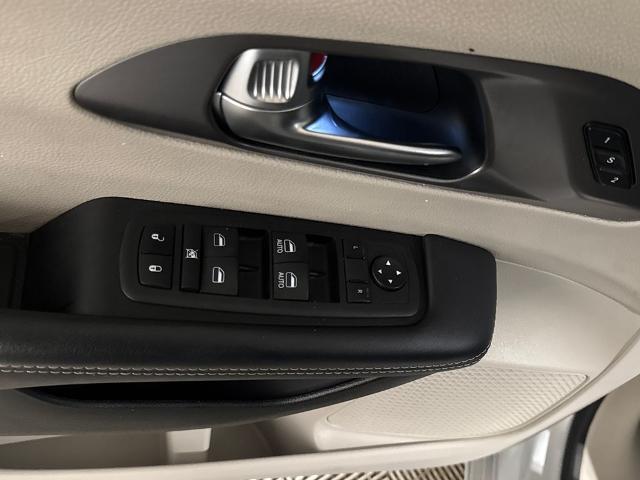 2023 Chrysler Pacifica - $19,500