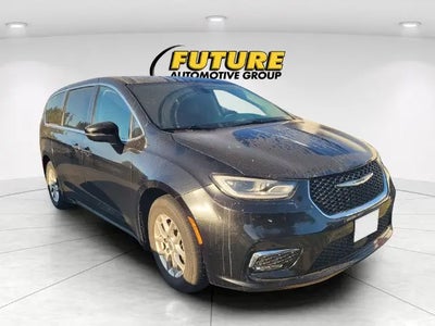 2023 Chrysler Pacifica Touring L 4DR Mini-Van