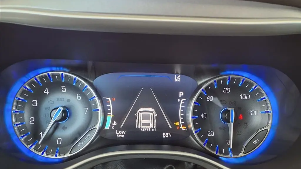 2023 Chrysler Pacifica Touring L