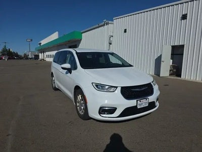 Photo of a 2023 Chrysler Pacifica Touring L 4DR Mini-Van for sale