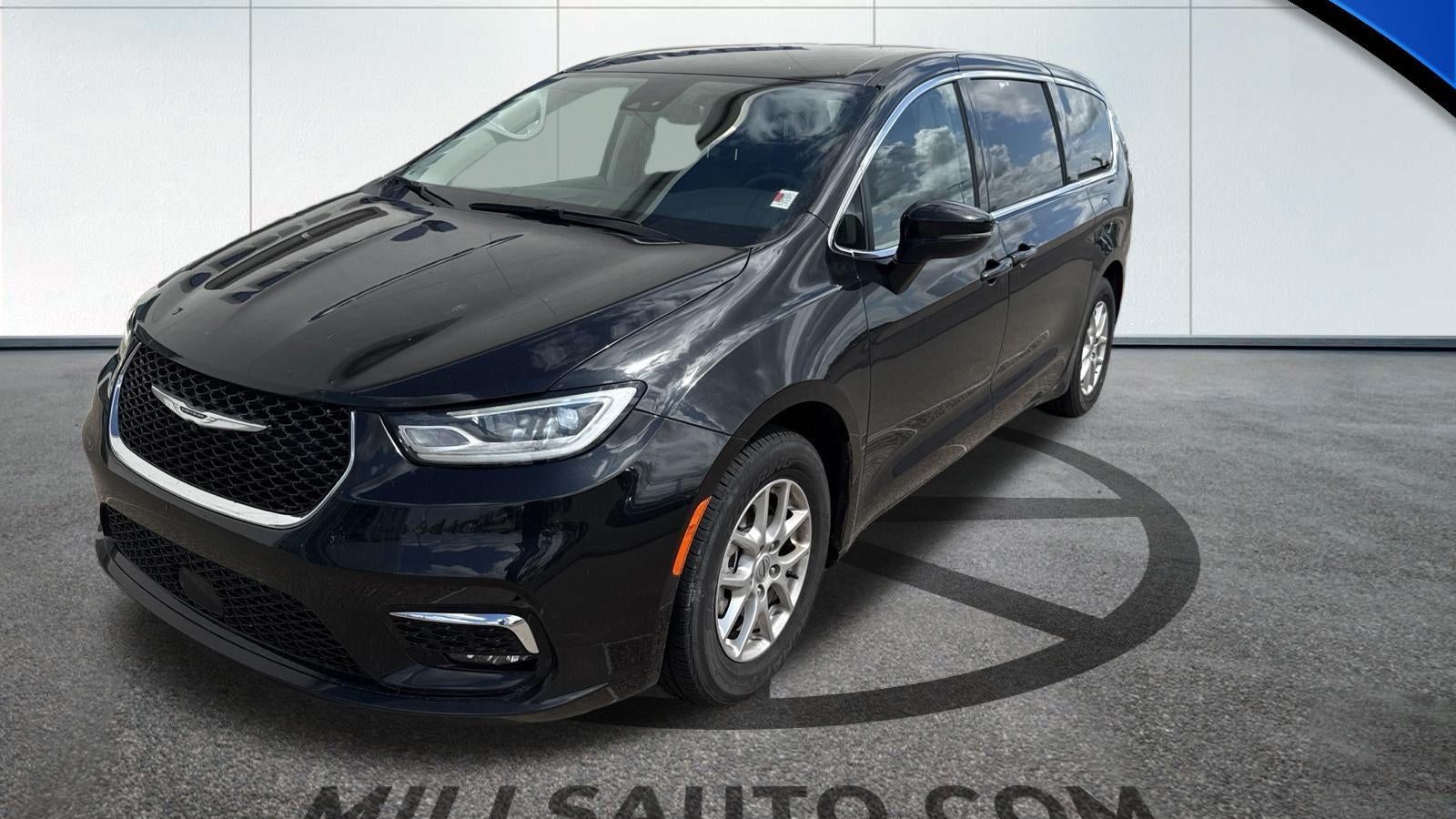 Preowned 2023 Chrysler Pacifica Touring L for Sale