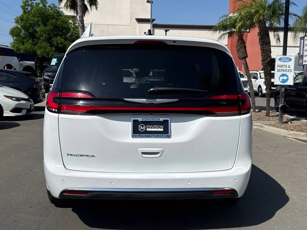 2024 Chrysler Pacifica - $19,998