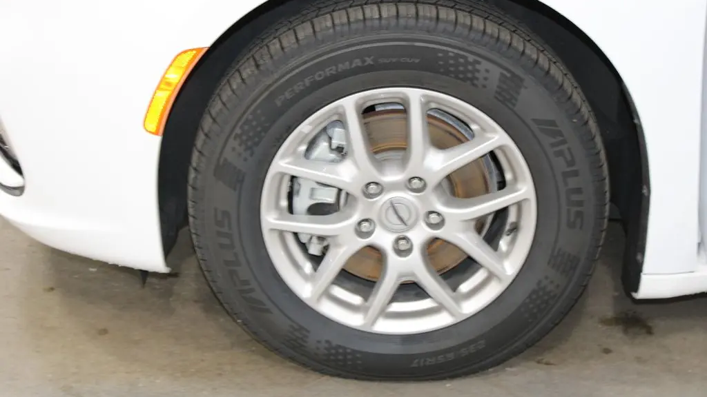 2024 Chrysler Pacifica Touring L