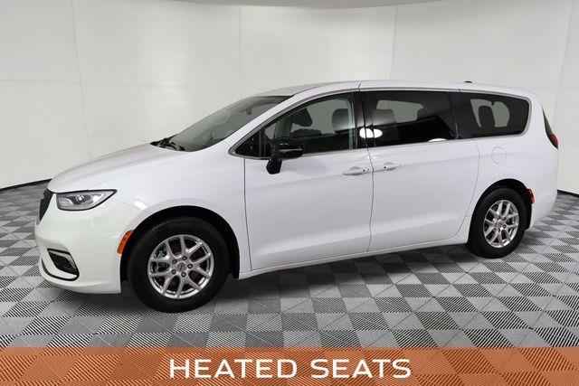 2024 Chrysler Pacifica