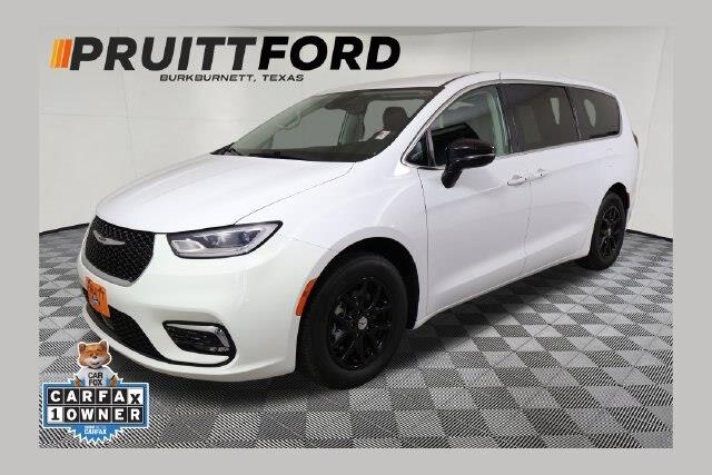 2024 Chrysler Pacifica - $21,400