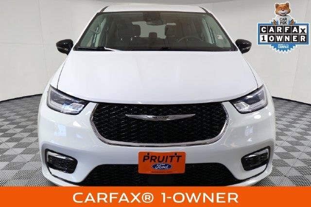 2024 Chrysler Pacifica - $21,400