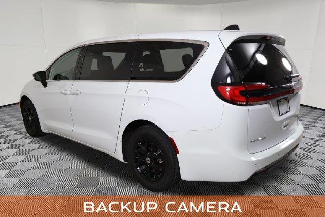 2024 Chrysler Pacifica - $21,400