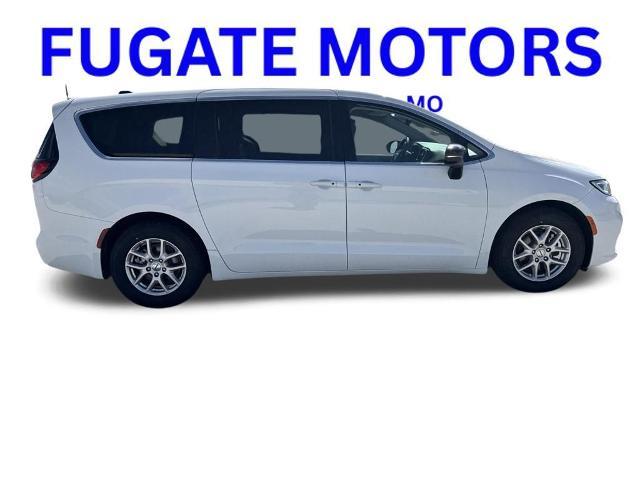 2024 Chrysler Pacifica - $24,900