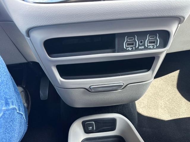 2024 Chrysler Pacifica - $24,900