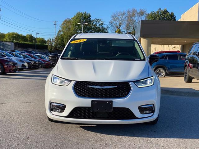 2024 Chrysler Pacifica - $24,434