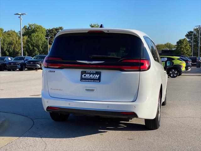 2024 Chrysler Pacifica - $24,434