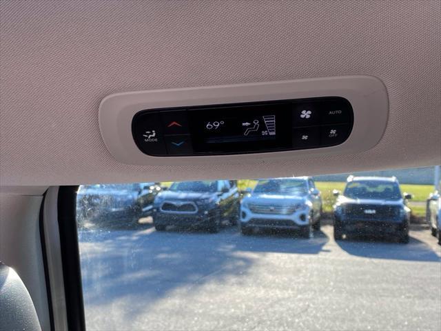 2024 Chrysler Pacifica - $24,434