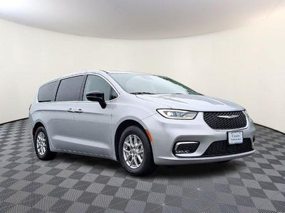 2024 Chrysler Pacifica Touring L 4DR Mini-Van