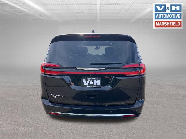2024 Chrysler Pacifica - $24,300